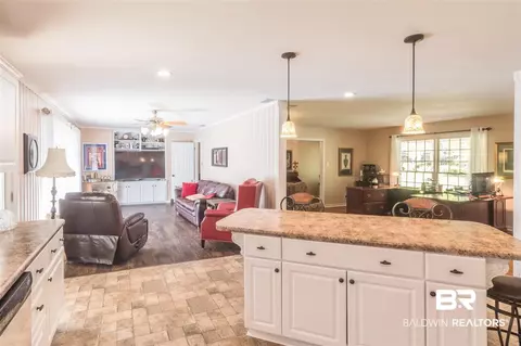 4109 N Lake Cir, Mobile, AL 36693 photo 12