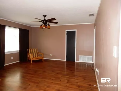 804 E Craig St, Atmore, AL 36502 photo 3