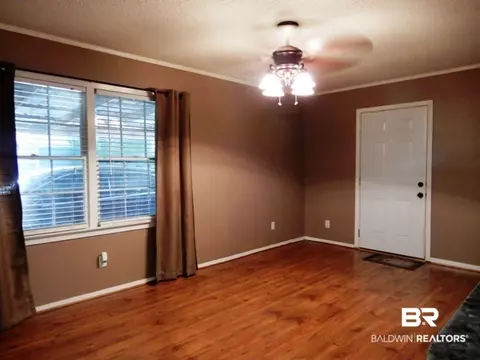 804 E Craig St, Atmore, AL 36502 photo 2