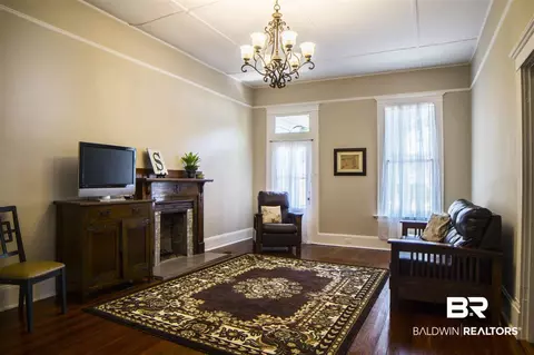 134 Margaret St, Mobile, AL 36607 photo 2