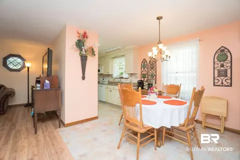 622 E Walker Ave, Foley, AL 36535 photo 7