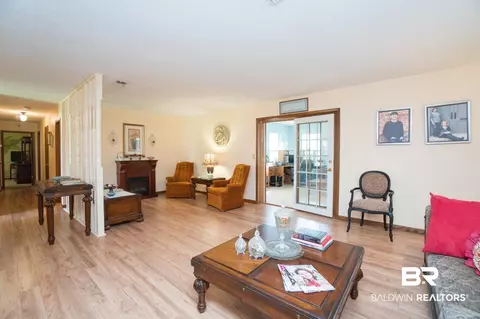 622 E Walker Ave, Foley, AL 36535 photo 5