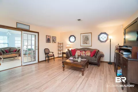 622 E Walker Ave, Foley, AL 36535 photo 4