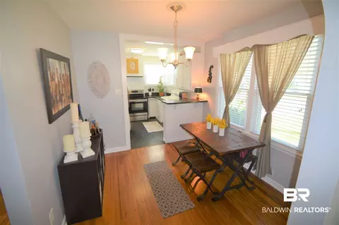 261 Mohawk St, Mobile, AL 36606 photo 2