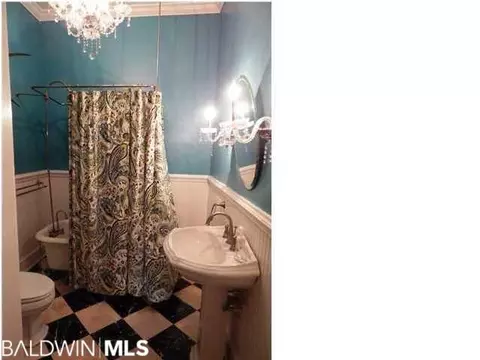 2501 Spring Hill Ave, Mobile, AL 36607 photo 13