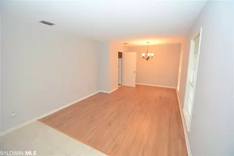 2704 Longleaf Dr, Mobile, AL 36693 photo 5