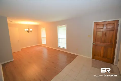 2704 Longleaf Dr, Mobile, AL 36693 photo 4