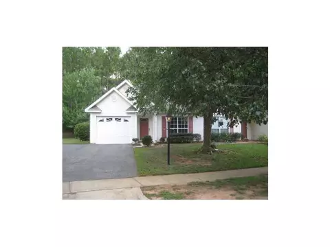 646 Spring Lake Dr, Mobile, AL 36695 photo 1