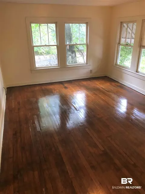 1704 Laurel St, Mobile, AL 36604 photo 3