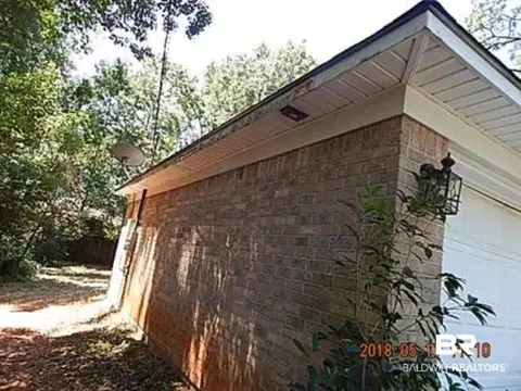 712 E Laurel Ave, Foley, AL 36535 photo 2