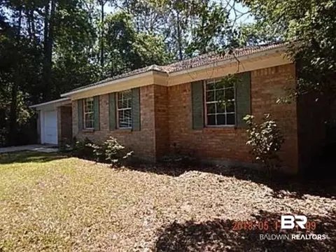 712 E Laurel Ave, Foley, AL 36535 photo 4