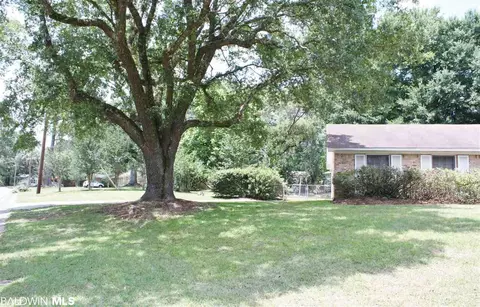 5800 Shadesview Dr, Mobile, AL 36608 photo 2