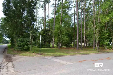 414 E Orange Ave, Foley, AL 36535 photo 2