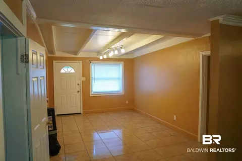 5413 Forest Park Dr, Mobile, AL 36618 photo 3