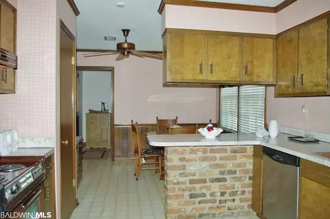 524 Hillcrest Rd, Mobile, AL 36608 photo 9