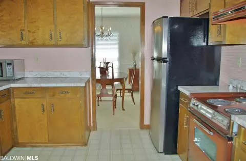 524 Hillcrest Rd, Mobile, AL 36608 photo 12