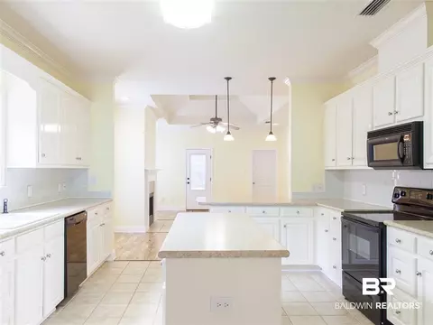 900 Galoway Ave, Mobile, AL 36609 photo 8