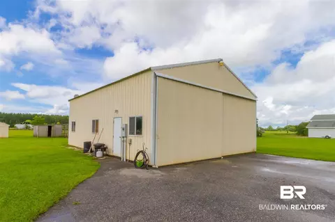26178 Frank Rd, Elberta, AL 36530 photo 5