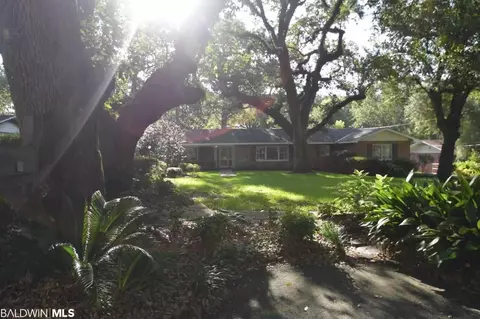 1320 Carre Dr, Mobile, AL 36618 photo 2