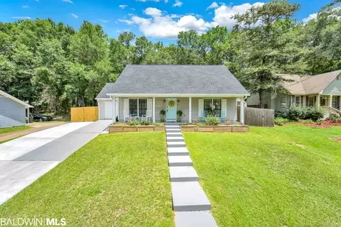 113 E Avon Cir, Daphne, AL 36526 photo 1