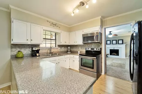 113 E Avon Cir, Daphne, AL 36526 photo 14