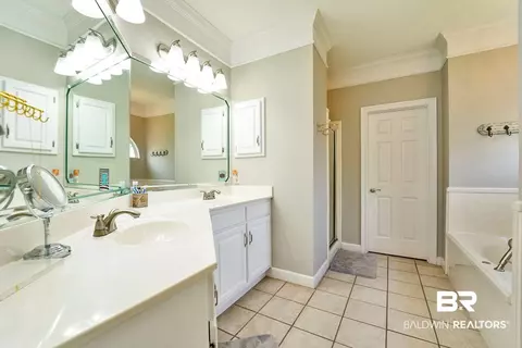 2732 E Shanandoah Ct E, Mobile, AL 36695 photo 14