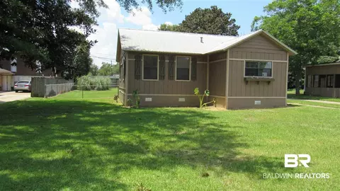 86 Lee St, Chickasaw, AL 36611 photo 1