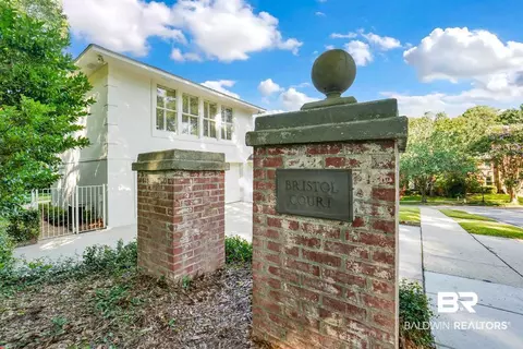 1012 Bristol Ct, Mobile, AL 36608 photo 3