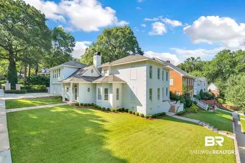 1012 Bristol Ct, Mobile, AL 36608 photo 1