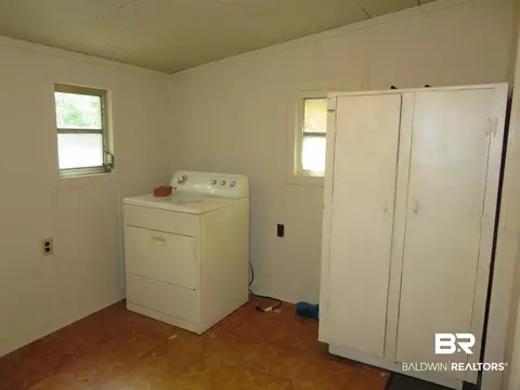 307 3rd St, Chickasaw, AL 36611 photo 13