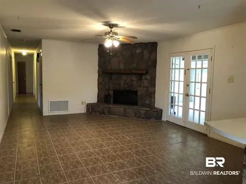 3263 Meadow Ln, Mobile, AL 36618 photo 9