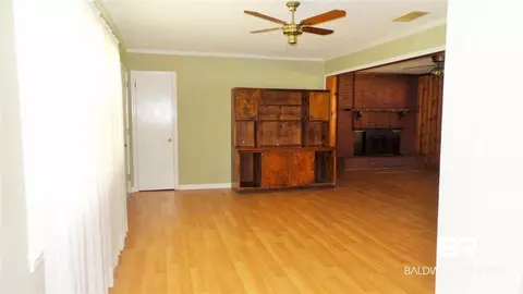 403 E Laurel St, Atmore, AL 36502 photo 9
