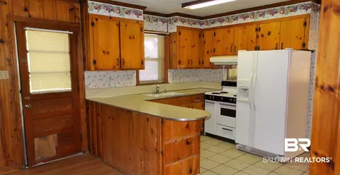 403 E Laurel St, Atmore, AL 36502 photo 18