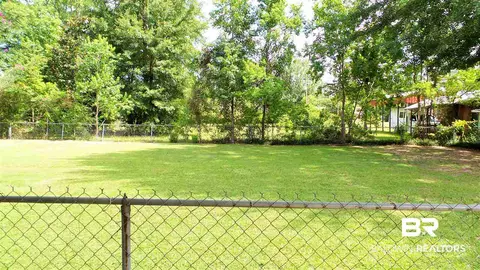 403 E Laurel St, Atmore, AL 36502 photo 47