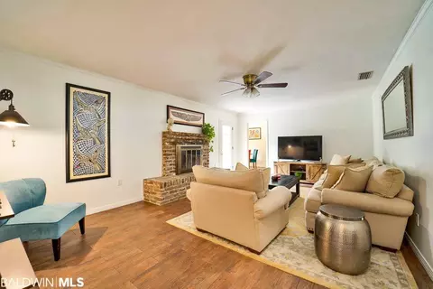 3527 E Springwood Dr, Mobile, AL 36608 photo 5