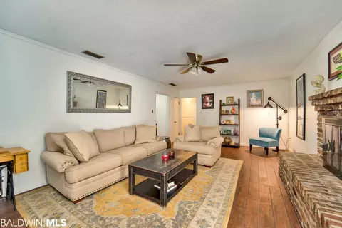 3527 E Springwood Dr, Mobile, AL 36608 photo 4