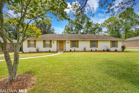 3527 E Springwood Dr, Mobile, AL 36608 photo 1