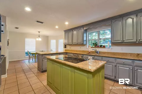 1632 Apex Dr, Mobile, AL 36693 photo 6