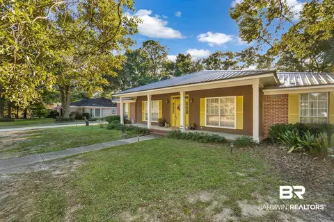 1632 Apex Dr, Mobile, AL 36693 photo 2