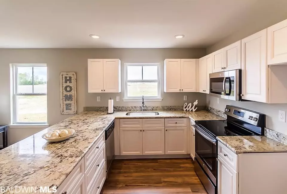  110 Plantation Cir, Summerdale, AL 36580 photo 10