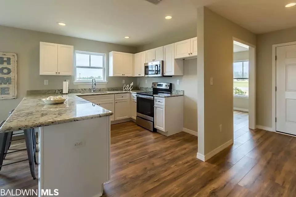 110 Plantation Cir, Summerdale, AL 36580 photo 8