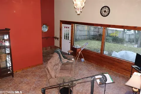 515 W Lakeview Dr, Mobile, AL 36695 photo 10