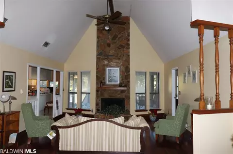 515 W Lakeview Dr, Mobile, AL 36695 photo 9