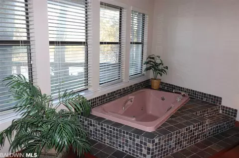 515 W Lakeview Dr, Mobile, AL 36695 photo 22