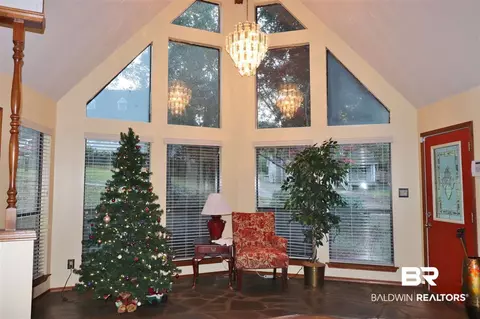 515 W Lakeview Dr, Mobile, AL 36695 photo 6