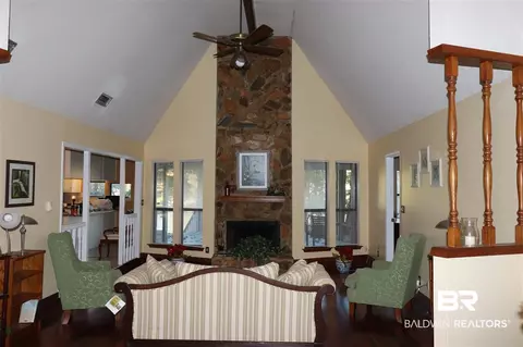 515 W Lakeview Dr, Mobile, AL 36695 photo 9