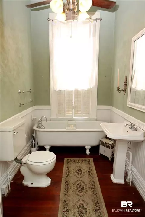 1121 Old Shell Rd, Mobile, AL 36604 photo 18