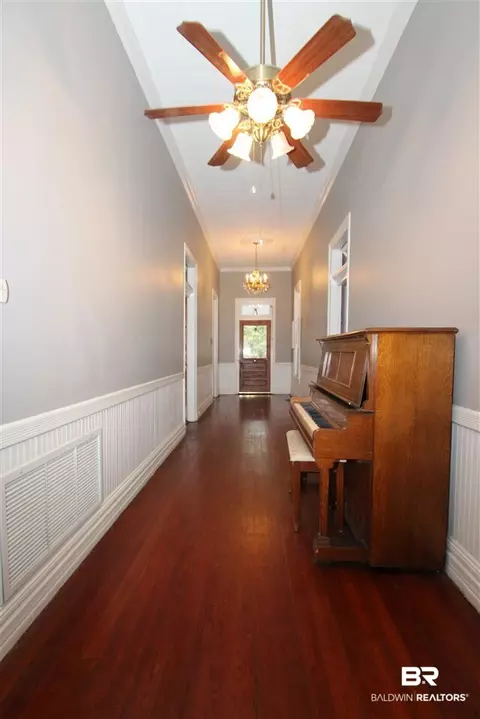 1121 Old Shell Rd, Mobile, AL 36604 photo 6