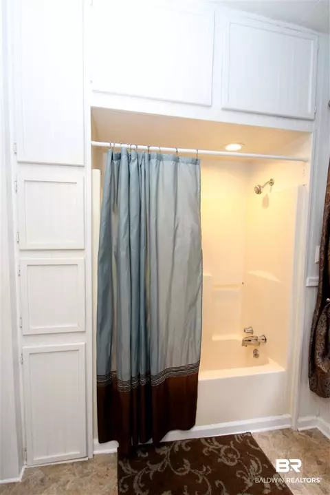 1121 Old Shell Rd, Mobile, AL 36604 photo 20