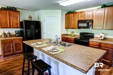 1402 Majesty Loop, Foley, AL 36535 photo 6